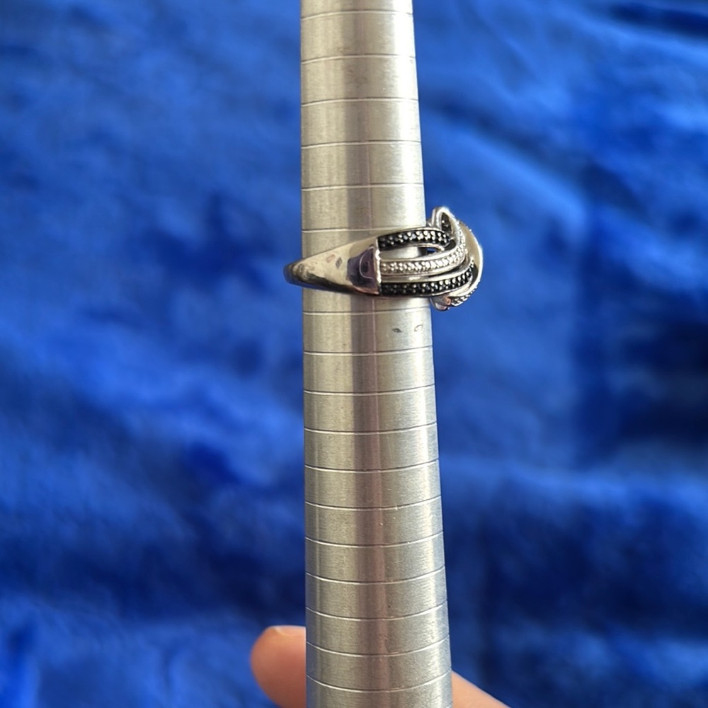 Silver Intertwined Infinity Ring - image 3